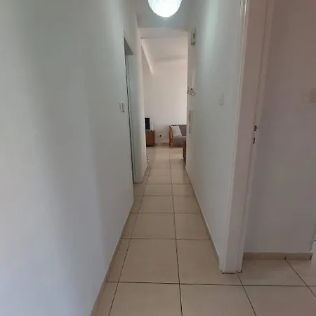 Sunny 2 Bedroom Center * Larnaca